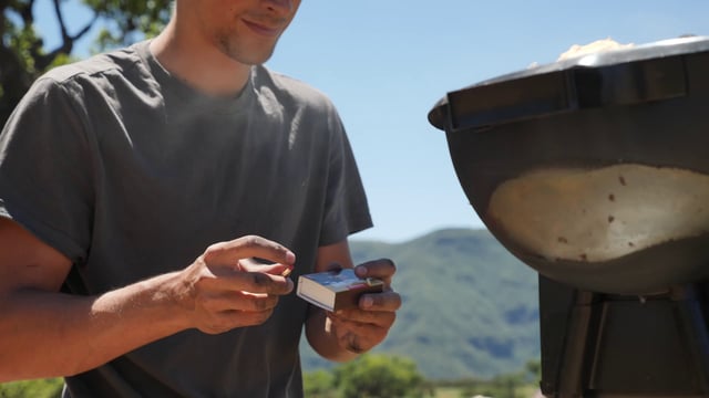 Lighting a barbecue