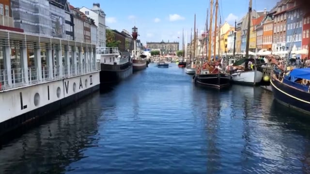 Timelapse of a boat in Venice