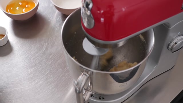 Electric mixer mixing dough