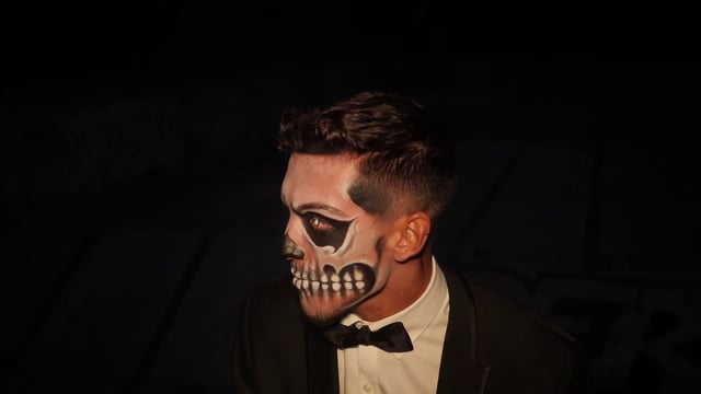 skeleton face painting men