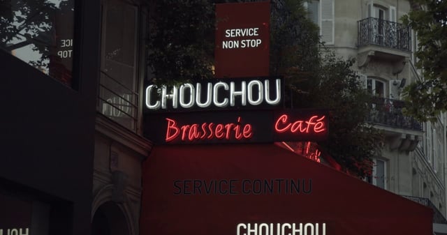Brasserie Cafe in Paris 