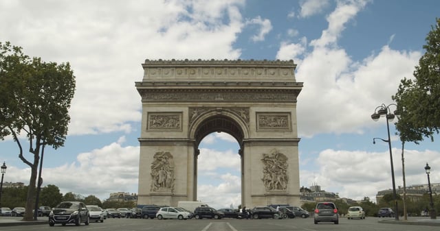 Timelapse of Arc de Triomphe in Paris