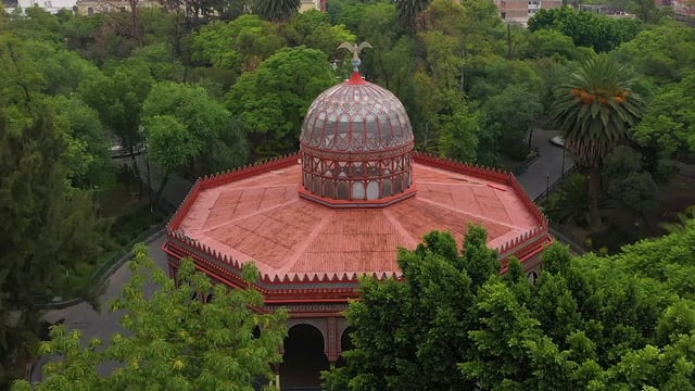 Morisco Kiosk附近的树木