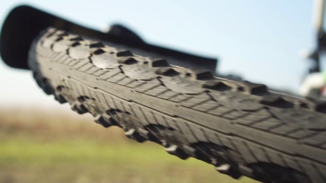 Moving bicycle tire 