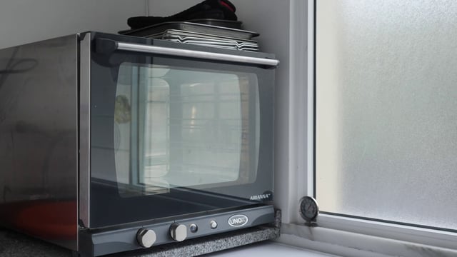 Small, electric oven